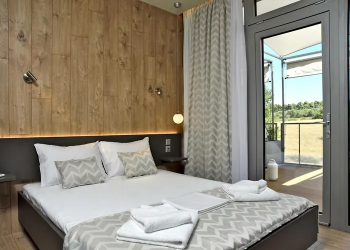 Sani More & Sani Woods (Adults Only)