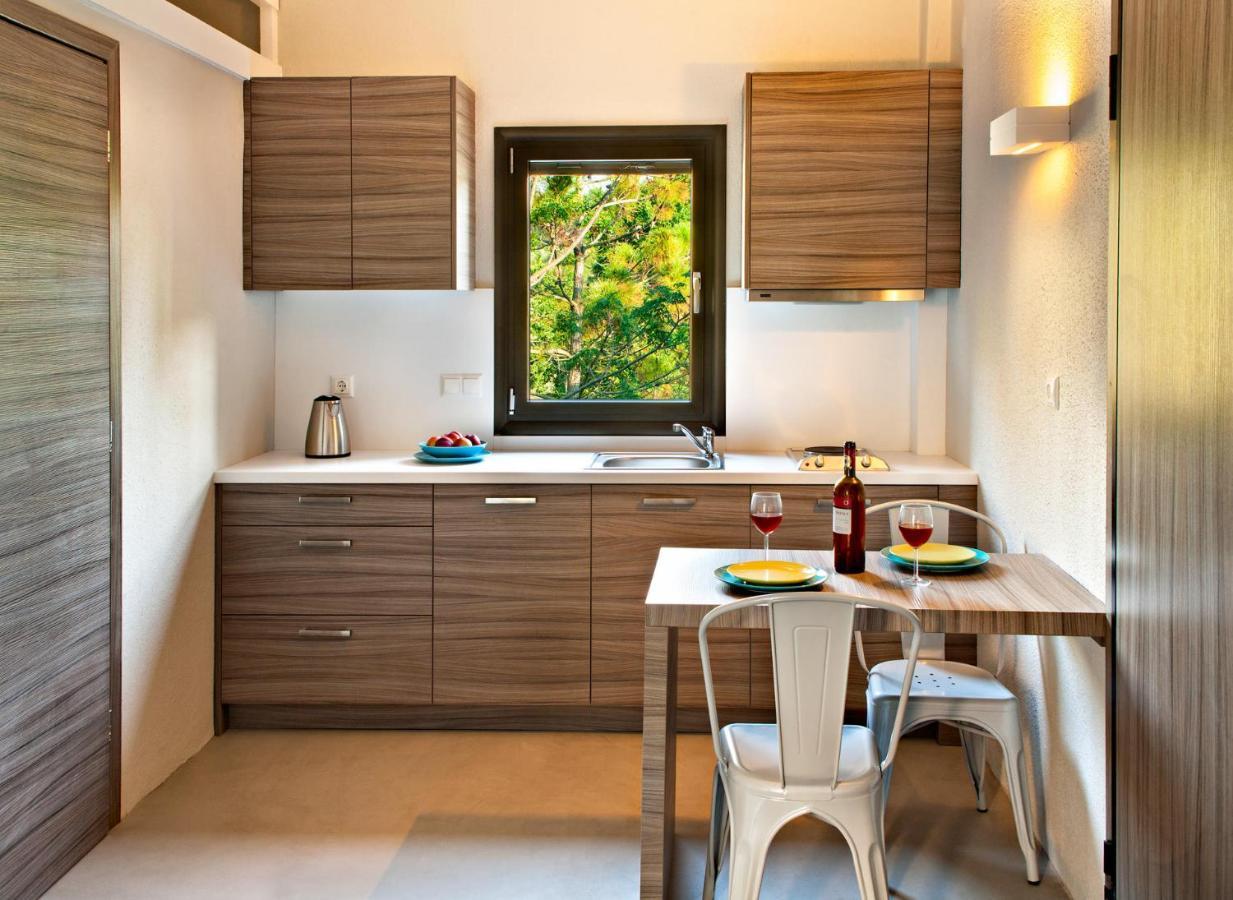 Hotel apartamentowy Sani & Sani Woods (adults Only) 4*